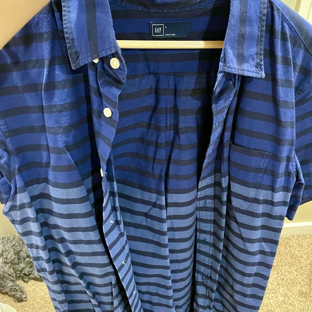 GAP Men's Blue Striped Shirt
